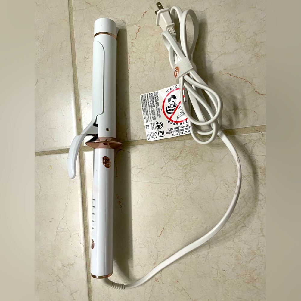T3 Twirl 1.25” Ceramic Curling Iron